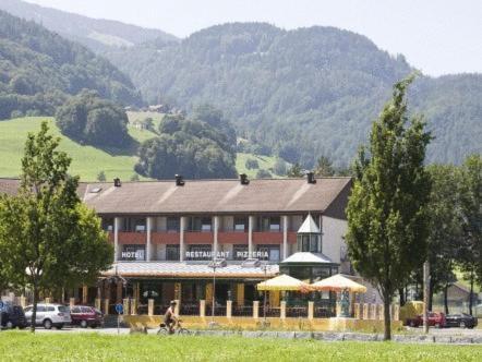 Parkhotel Wangs Екстериор снимка